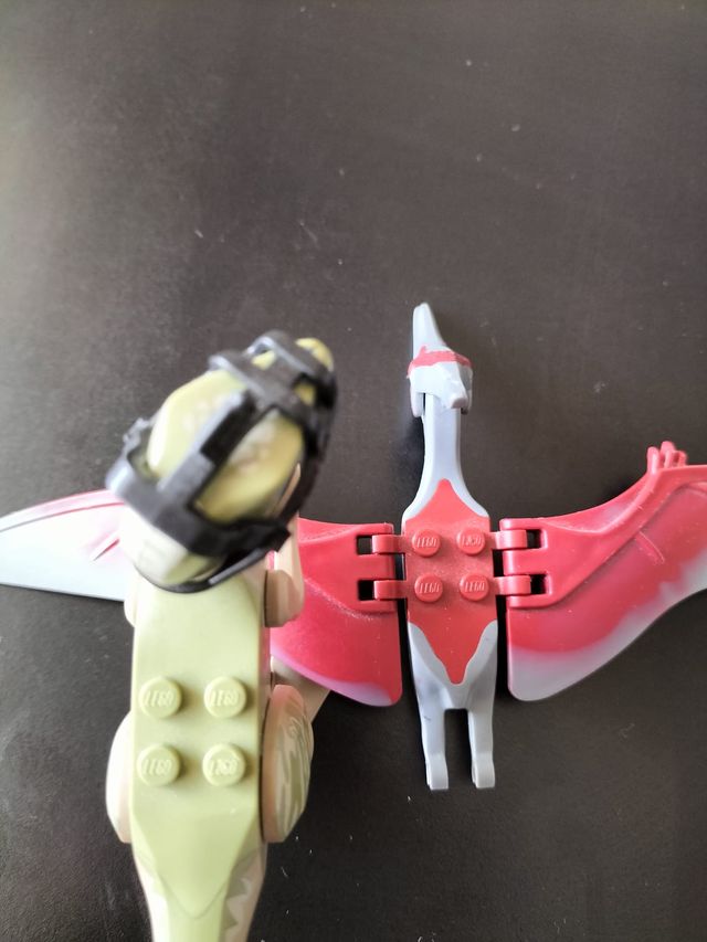 LEGO Jurassic World Raptor y Pteranodon