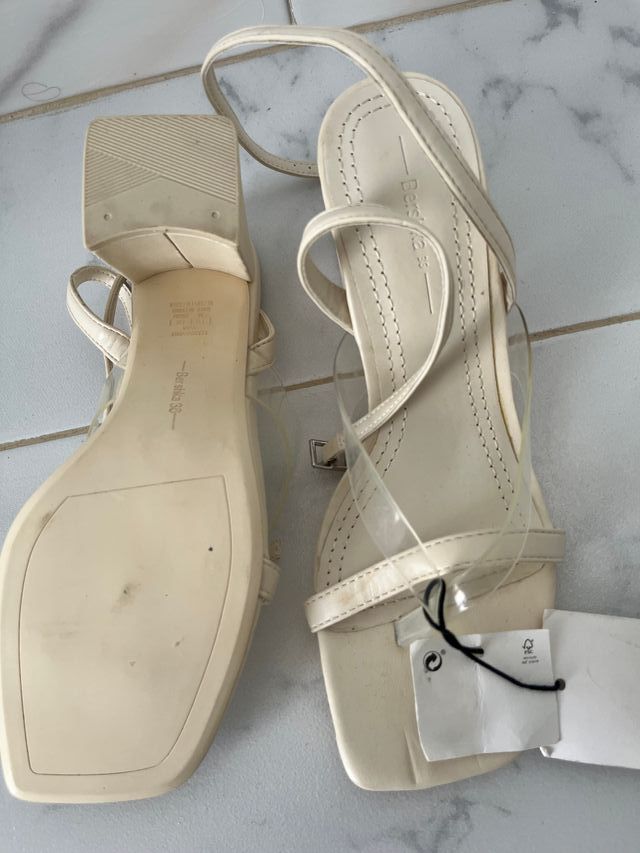 Sandalias Bershka Beige Talla 36 Tacón 6cm