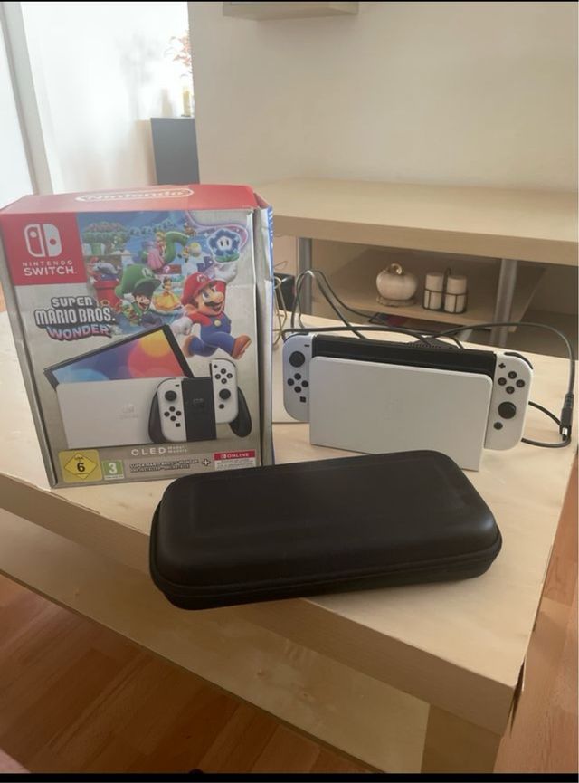 Nintendo Switch Blanca y Negra