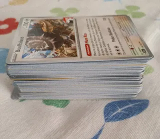 Confezione da 100 carte Pokémon