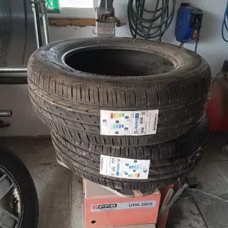 Neumáticos Hankook 215/65R17 99V.