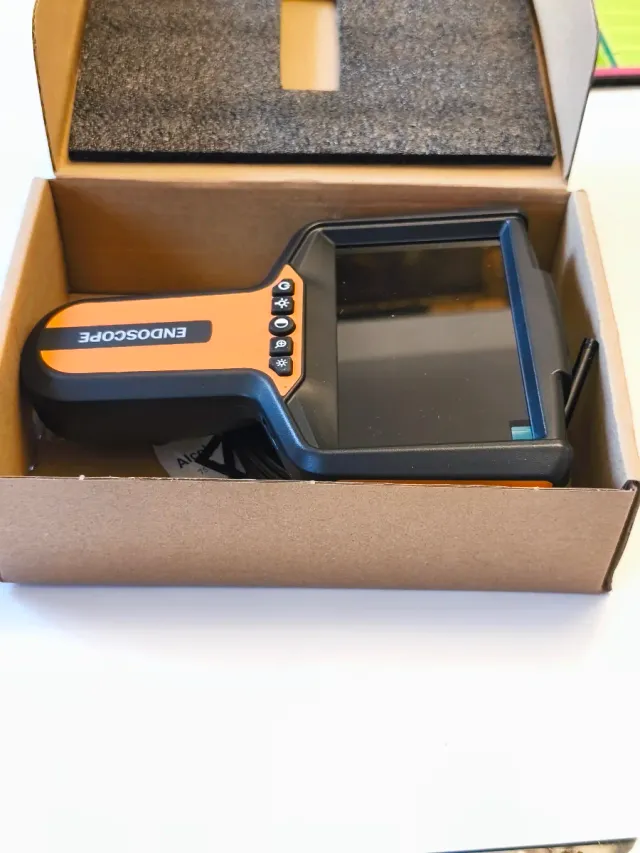 Telecamera endoscopica con schermo via cavo da 10 metri