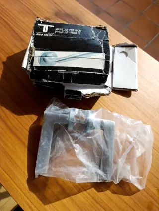 Manillas de puerta Assa Abloy