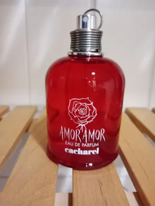 Perfume Amor Amor Cacharel Eau de Parfum Rojo