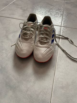 2 Botas de fútbol Adidas niño