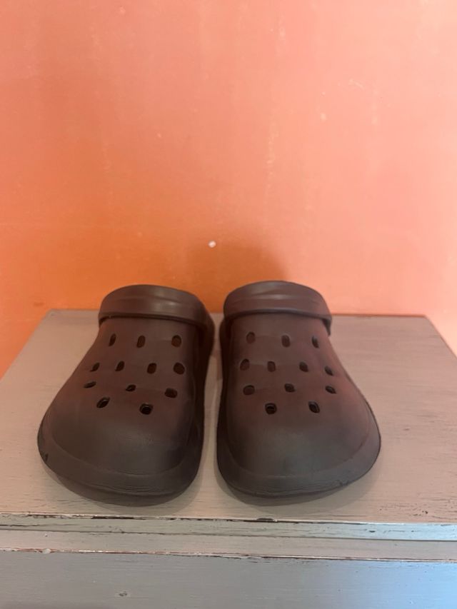 Zuecos tipo Crocs Talla 44-45