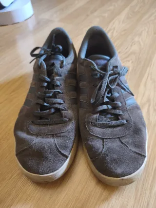 Zapatillas Adidas grises