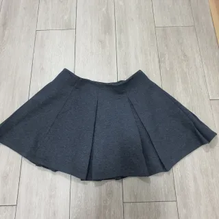 Minifalda Zara Talla M Gris