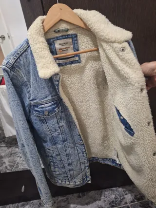 Cazadora vaquera Pull&Bear con borrego Hombre S