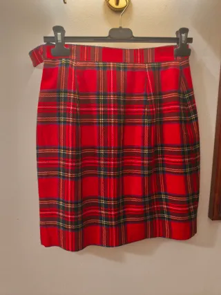 Falda tubo escocesa roja