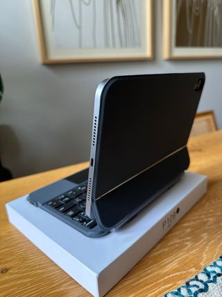 Funda iPad mini con teclado y forro