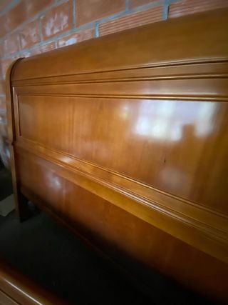 Cama Cerezo Macizo Tamaño:150 x 200 cm
