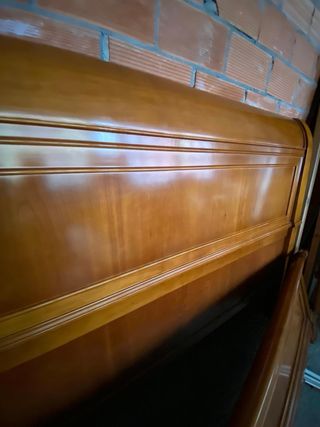 Cama Cerezo Macizo Tamaño:150 x 200 cm