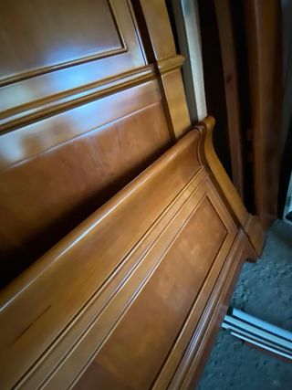 Cama Cerezo Macizo Tamaño:150 x 200 cm