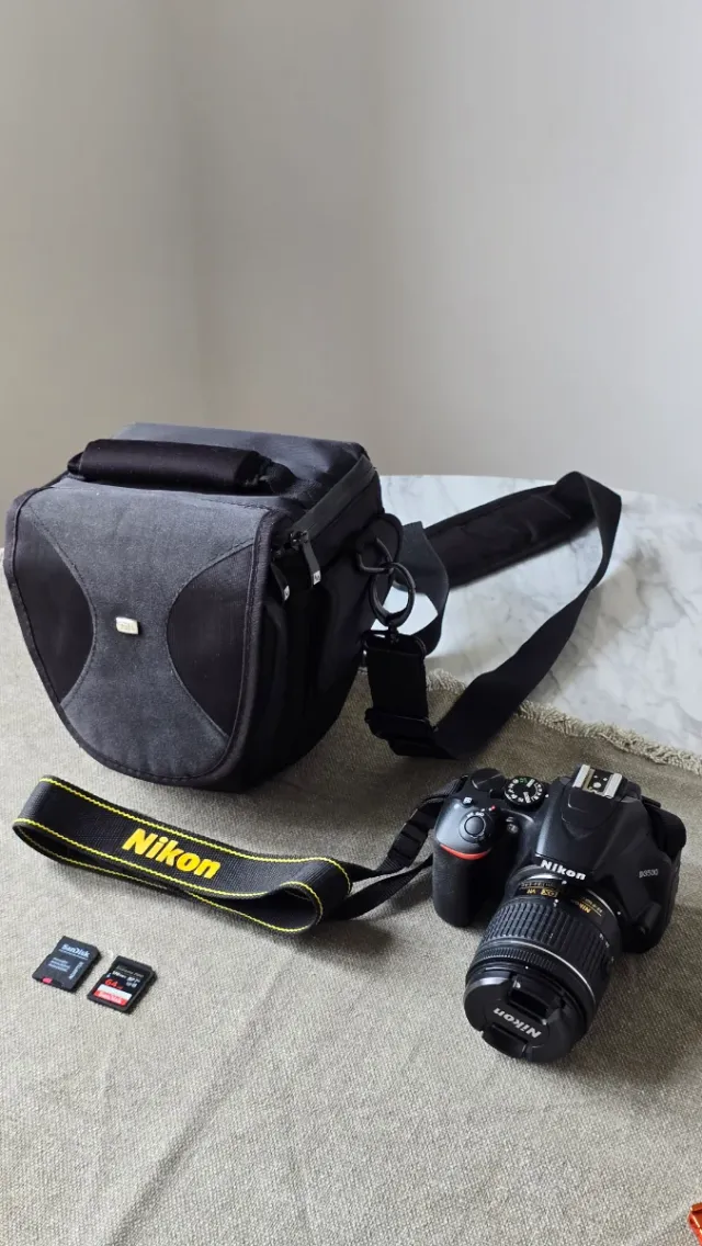 Nikon D3500 + 18-55mm + 256GB + 64GB + Bolsa