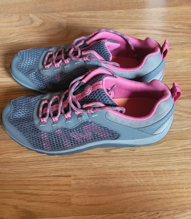 Zapatillas trekking Merrell castlerock Mujer. T.39