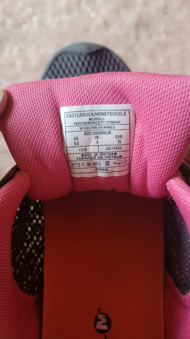Zapatillas trekking Merrell castlerock Mujer. T.39