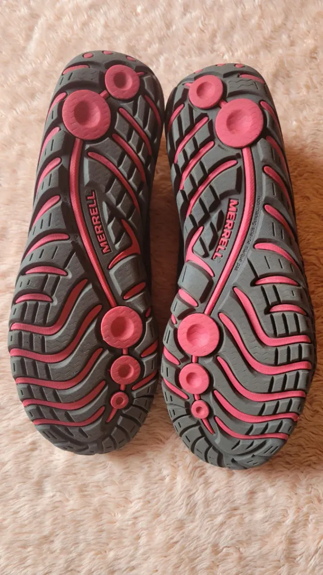 Zapatillas trekking Merrell castlerock Mujer. T.39