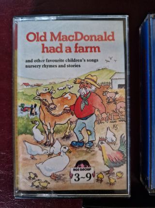 Tres casetes infantiles en inglés