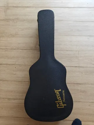 Gibson J-35 Guitarra Acústica
