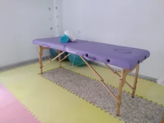 Camilla de masajes Quirumed.