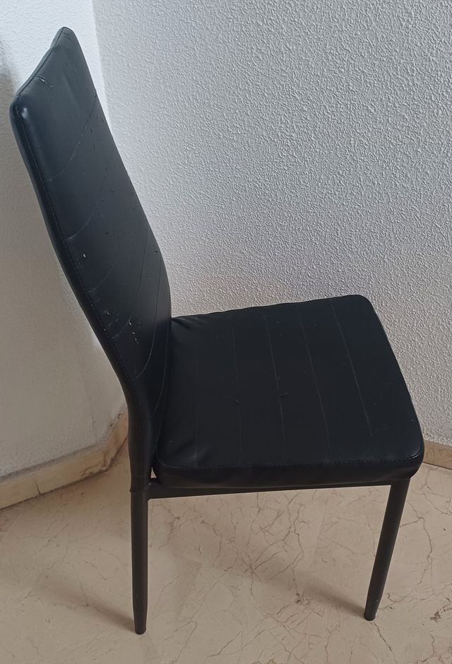 1 Silla de Polipiel Negra para comedor/escritorio