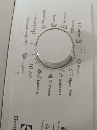 Lavadora Blanca Electrolux funciona perfectamente