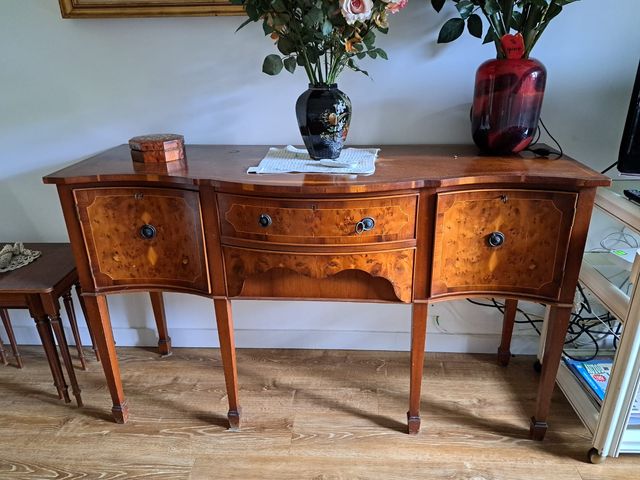 Aparador estilo inglés madera