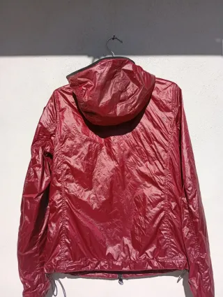 Giacca Blauer Rossa con Cappuccio