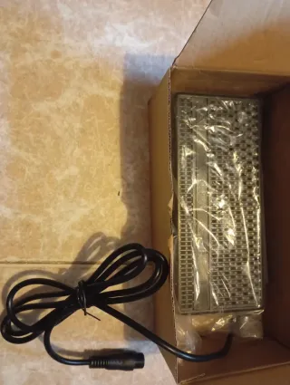 Cargador patín eléctrico BeRacer XS10 sin estrenar