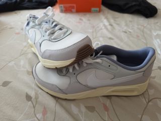 Nike Air Max SC Gris y Beige