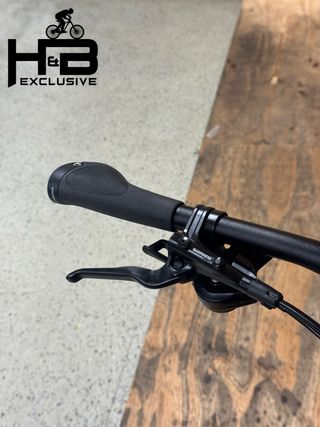 Atomo di reggiseno Cross Pro Shimano Deore 2021