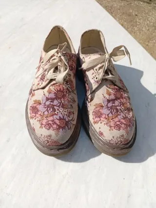 Scarpe Dr. Martens floreali