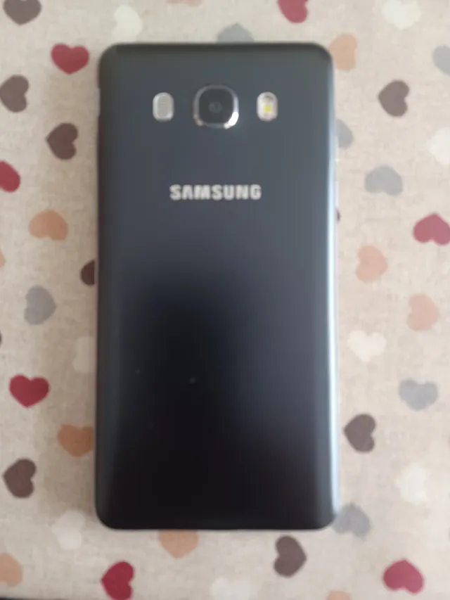 Samsung Galaxy J5 (2016) - Smartphone