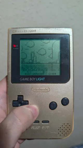 Nintendo Game Boy Light Dorado