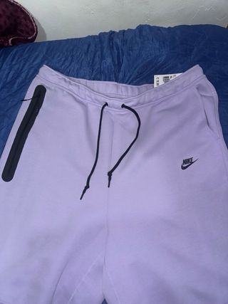 Pantalón corto Nike morado