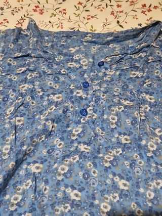 Blusa premamá azul floral