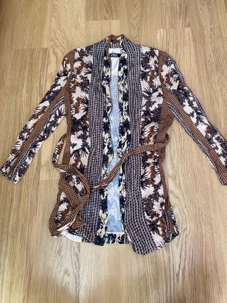 Chaqueta Zara mujer estampada