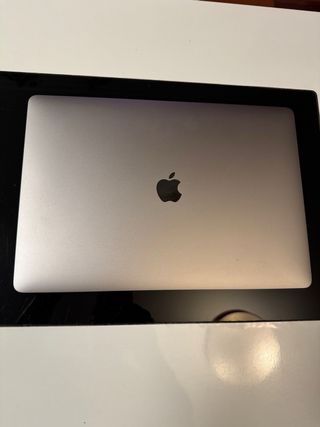 MacBook Pro Gris Espacial