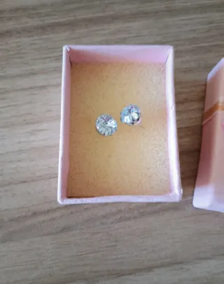 Orecchini punto luce argento