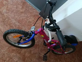 Bicicleta infantil rosa Genox