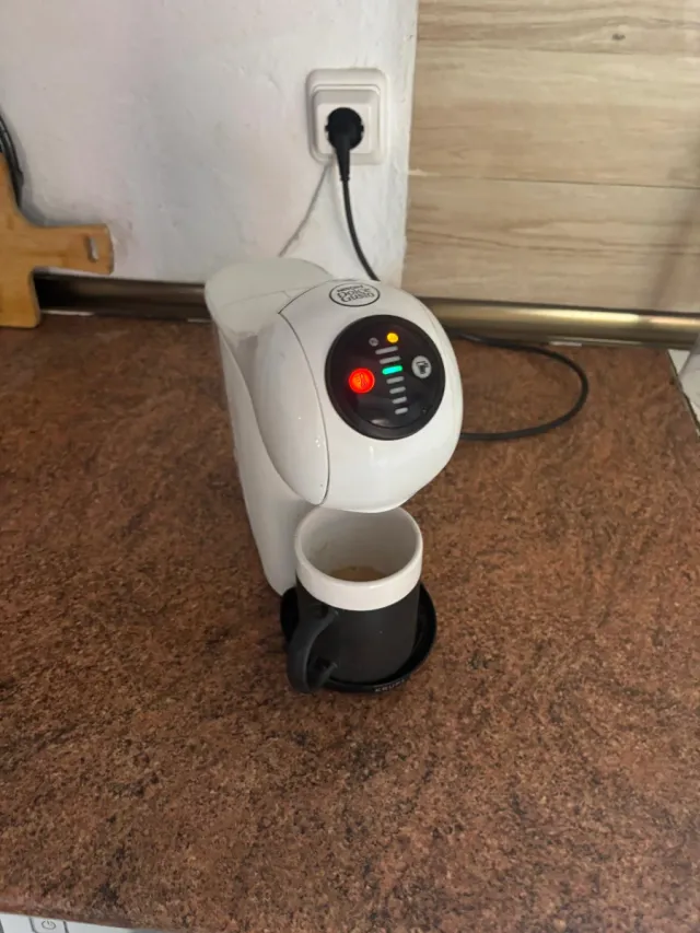 Cafetera Dolce Gusto Blanca