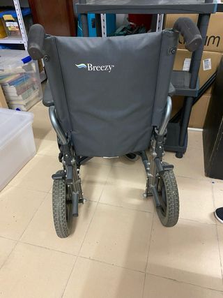 Silla de ruedas Breezy plegable