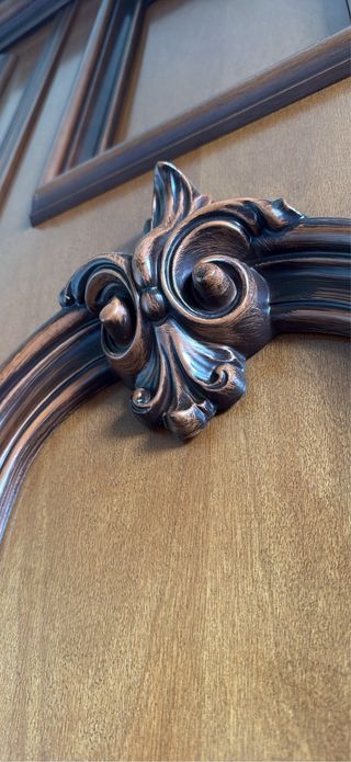 Armadio in legno massello