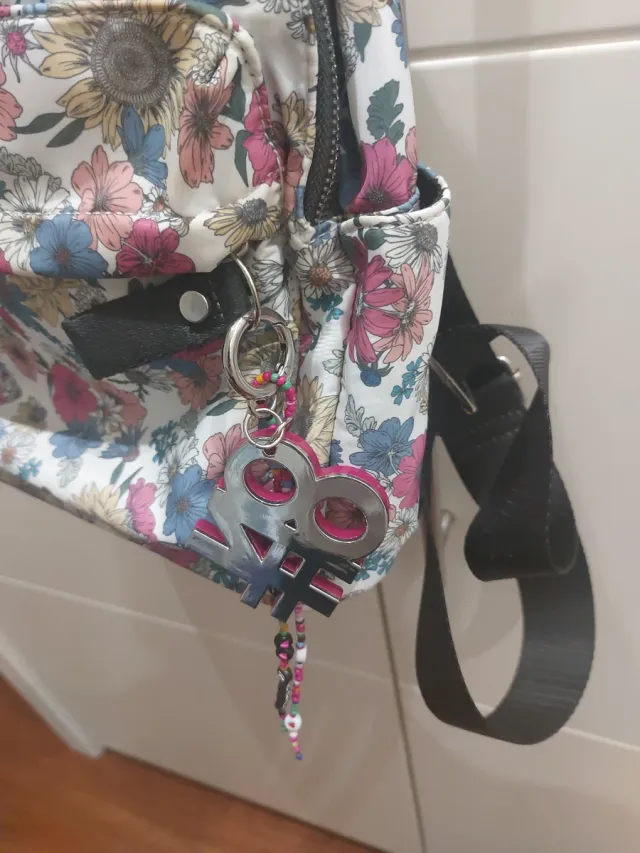 Mochila Parfois floral multicolor