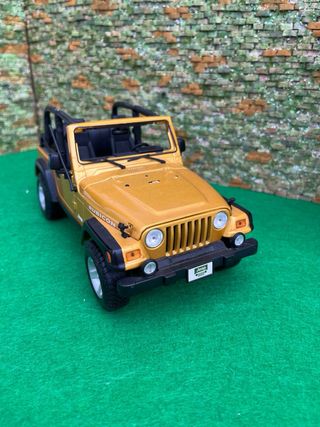 Jeep Wrangler Rubicon 2003 – Maisto – Escala 1:18