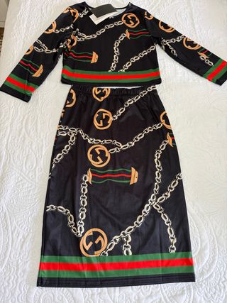 Conjunto Falda y Blusa Estampado Cadena