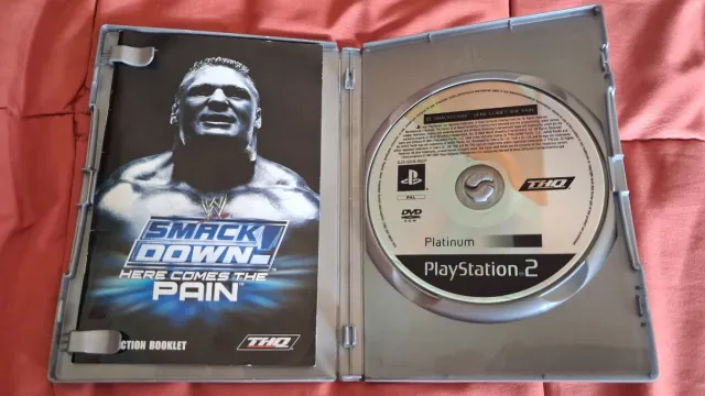 PS2 tre Giochi WWE SmackDown Shut + Pain + Raw