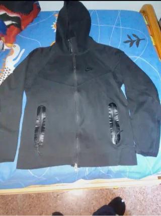 Sudadera Nike Tech Fleece Negra