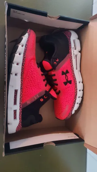 Zapatillas Under Armour HOVR Infinite Rojas